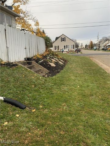 534 E Maple Street, North Canton, OH 44720