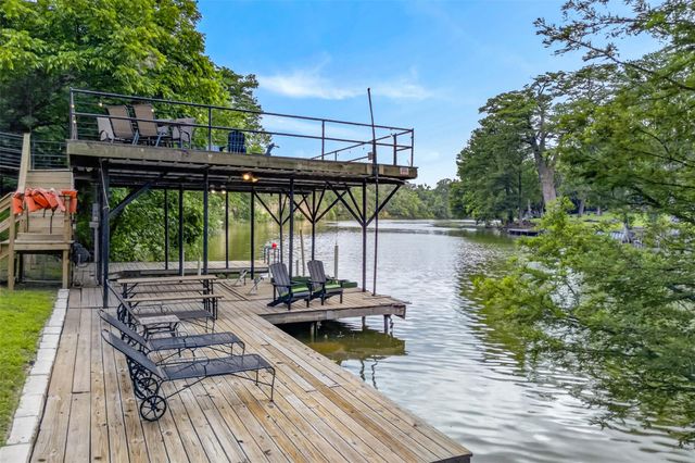 644 Cypress RDG, Mcqueeney, TX 78123