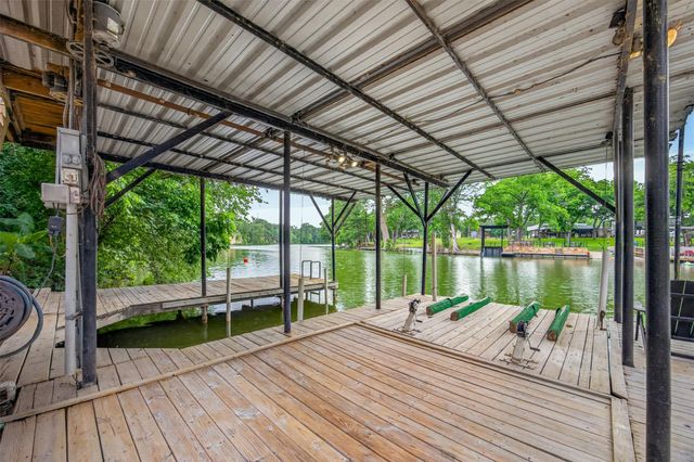 644 Cypress RDG, Mcqueeney, TX 78123