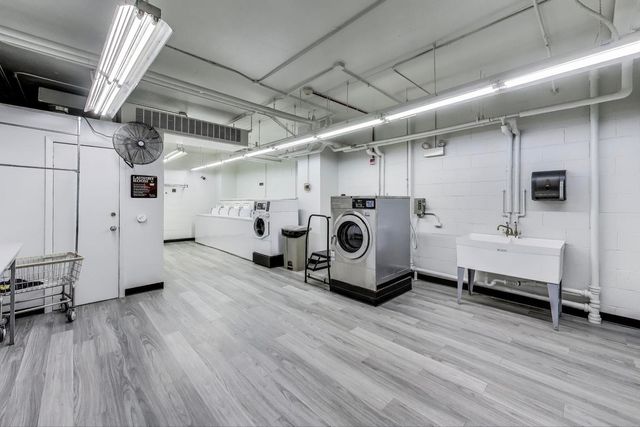 1401 E 55th Street 602N, Chicago, IL 60615