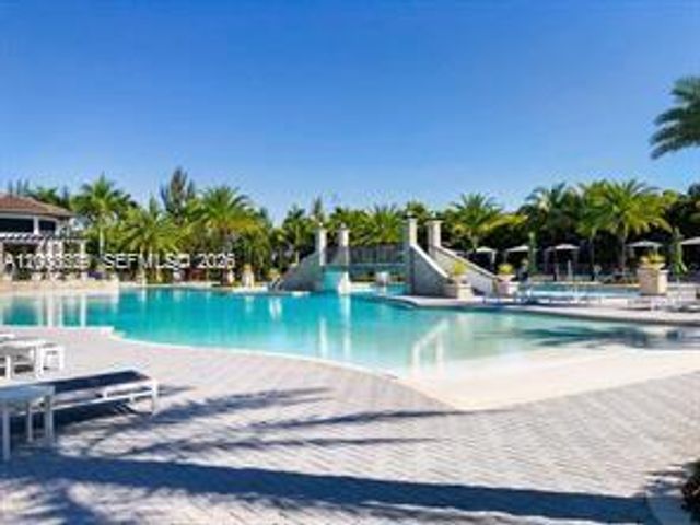 7825 NW 104th Ave 3, Doral, FL 33178