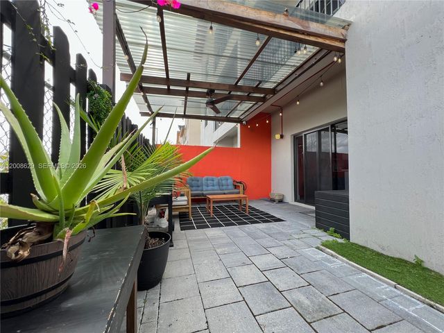 7825 NW 104th Ave 3, Doral, FL 33178