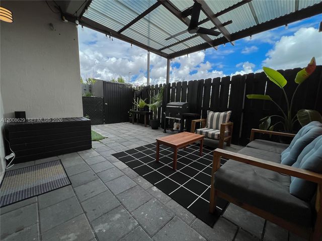 7825 NW 104th Ave 3, Doral, FL 33178