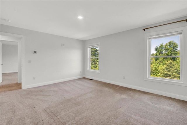 154 Chase Court, Essex, VT 05452