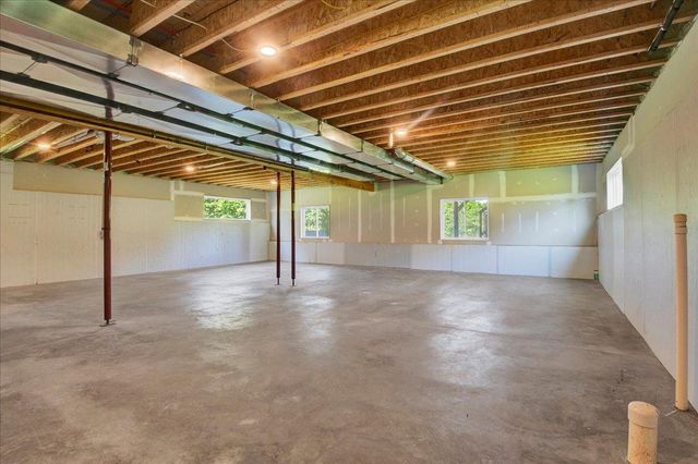 154 Chase Court, Essex, VT 05452