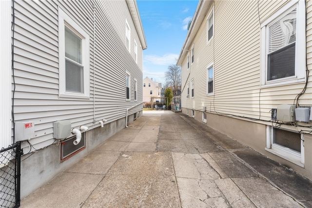 130 Sutton Street 2, Providence, RI 02903