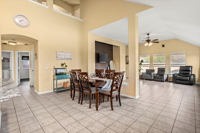 501 Highpoint Lane, Mansfield, TX 76063