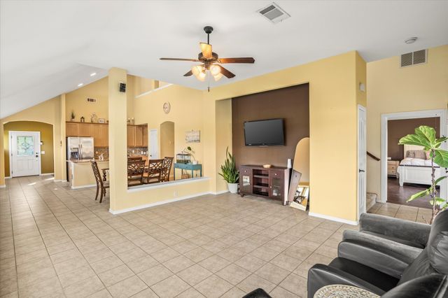 501 Highpoint Lane, Mansfield, TX 76063
