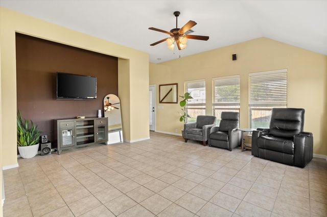 501 Highpoint Lane, Mansfield, TX 76063