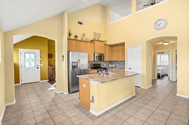 501 Highpoint Lane, Mansfield, TX 76063