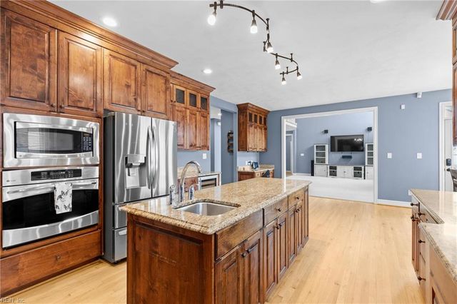 2276 Rio Rancho DR, Virginia Beach, VA 23456