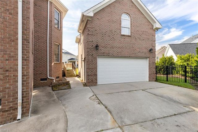 2276 Rio Rancho DR, Virginia Beach, VA 23456