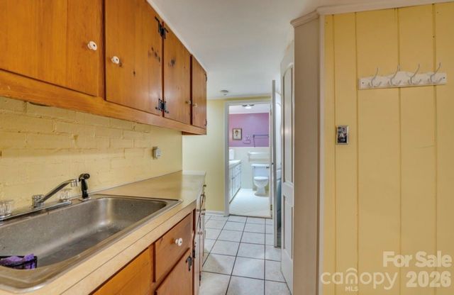 112 Kinwood Street, Morganton, NC 28655