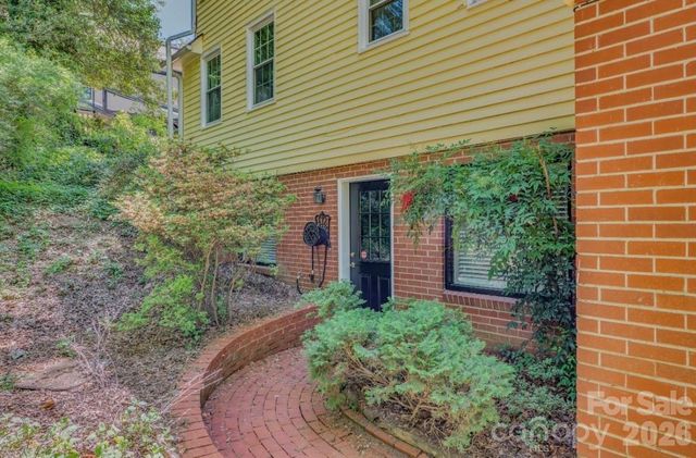 112 Kinwood Street, Morganton, NC 28655