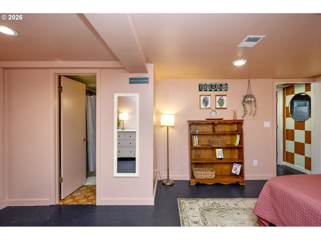 9101 N ALLEGHENY Ave, Portland, OR 97203