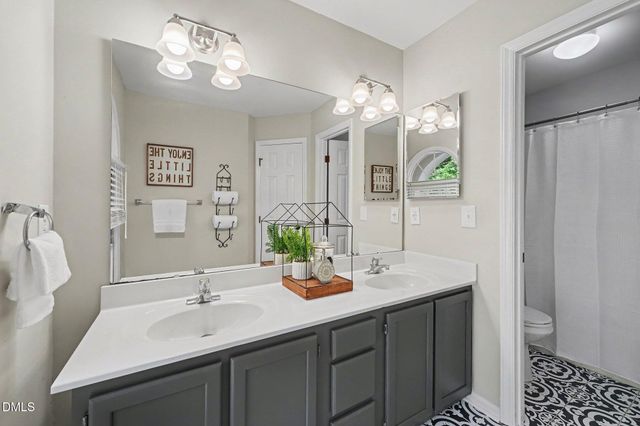 5216 Fairmead Circle, Raleigh, NC 27613