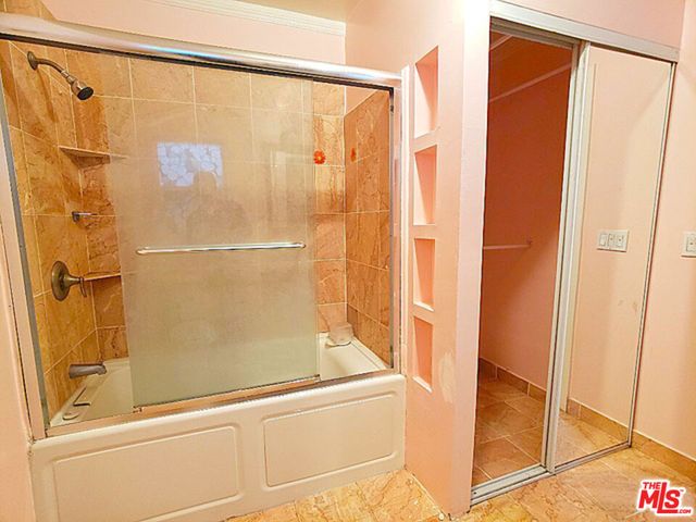 205 N New Hampshire Avenue, Los Angeles, CA 90004