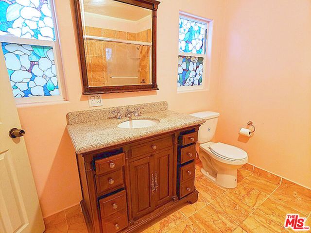 205 N New Hampshire Avenue, Los Angeles, CA 90004