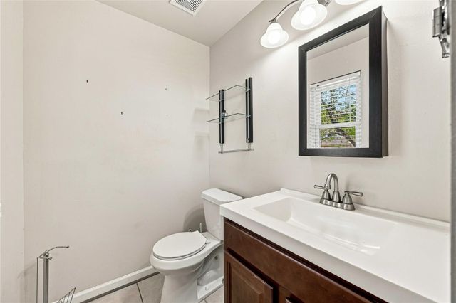 1814 Country Village Boulevard 7, Humble, TX 77338