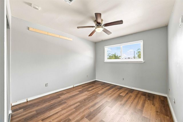 1814 Country Village Boulevard 7, Humble, TX 77338