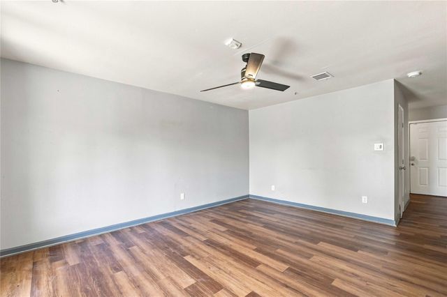 1814 Country Village Boulevard 7, Humble, TX 77338