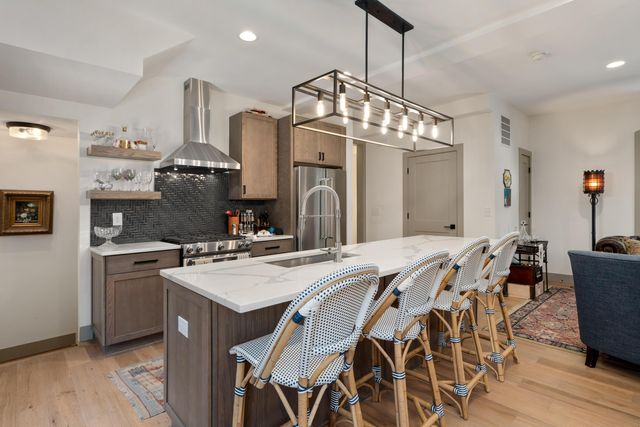 792 Highland Street, Columbus, OH 43215