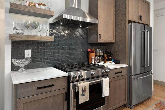 792 Highland Street, Columbus, OH 43215