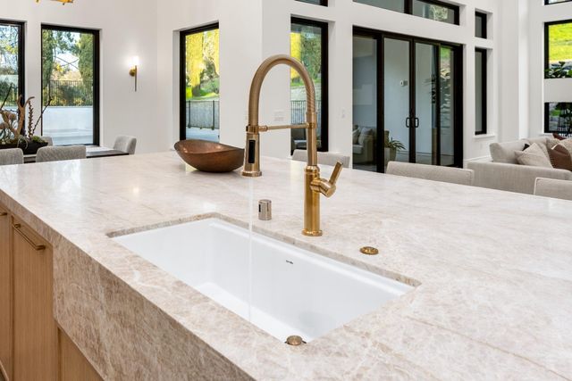 9065 Gilardi Rd, Newcastle, CA 95658