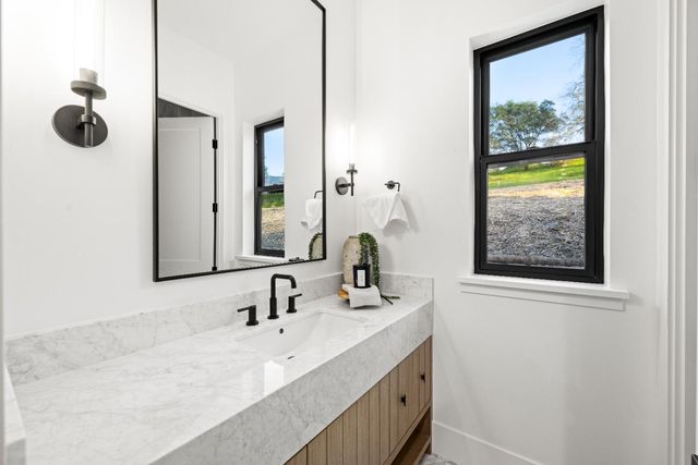 9065 Gilardi Rd, Newcastle, CA 95658