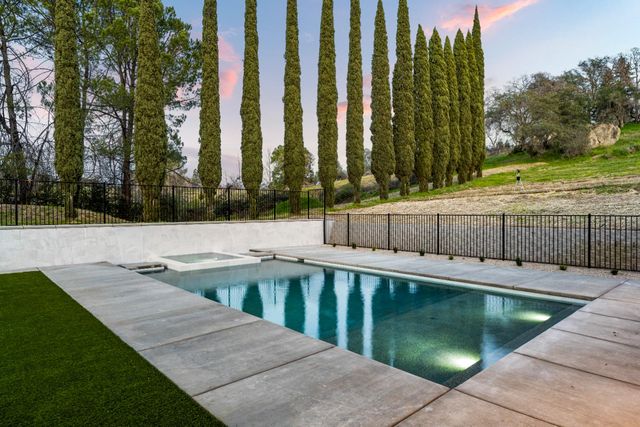 9065 Gilardi Rd, Newcastle, CA 95658