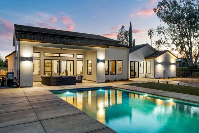 9065 Gilardi Rd, Newcastle, CA 95658