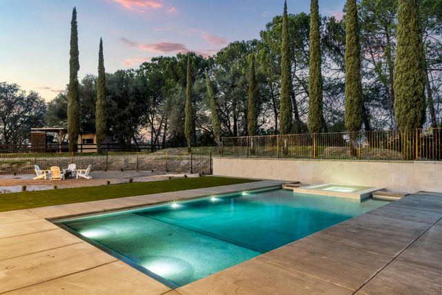 9065 Gilardi Rd, Newcastle, CA 95658