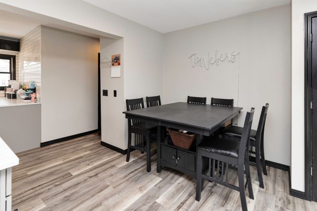 1637 Huntland Drive, Des Moines, IA 50310