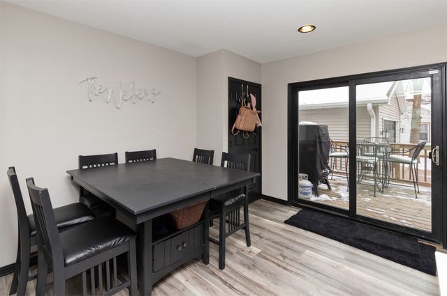 1637 Huntland Drive, Des Moines, IA 50310