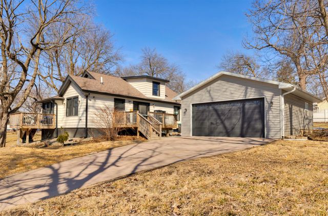 1637 Huntland Drive, Des Moines, IA 50310