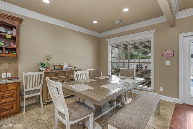 814 Dumaine Drive, Bossier City, LA 71111