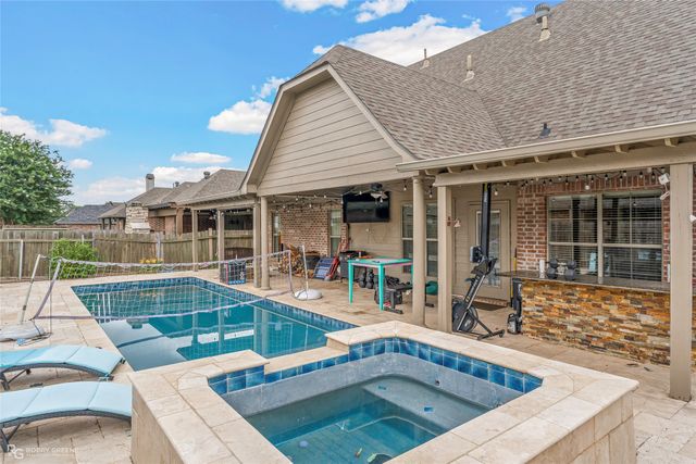 814 Dumaine Drive, Bossier City, LA 71111