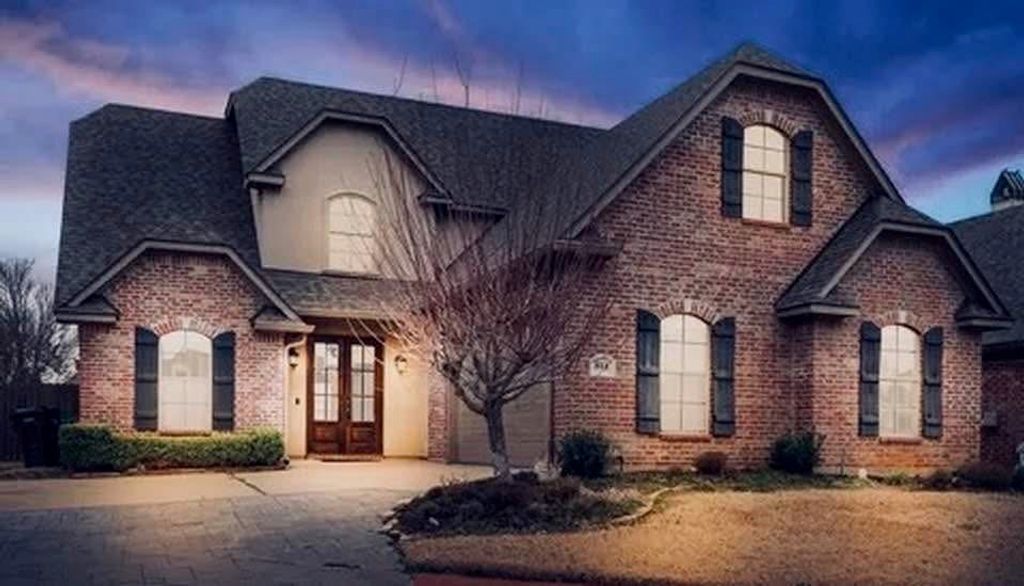 814 Dumaine Drive, Bossier City, LA 71111