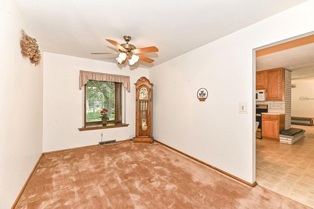 7684 S Logan AVENUE, Oak Creek, WI 53154