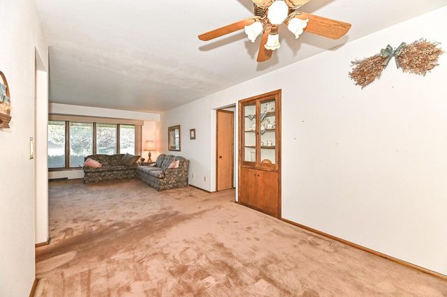 7684 S Logan AVENUE, Oak Creek, WI 53154