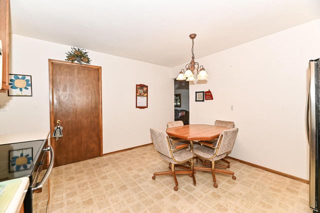 7684 S Logan AVENUE, Oak Creek, WI 53154