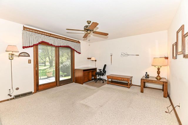 7684 S Logan AVENUE, Oak Creek, WI 53154