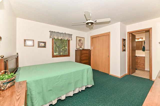 7684 S Logan AVENUE, Oak Creek, WI 53154