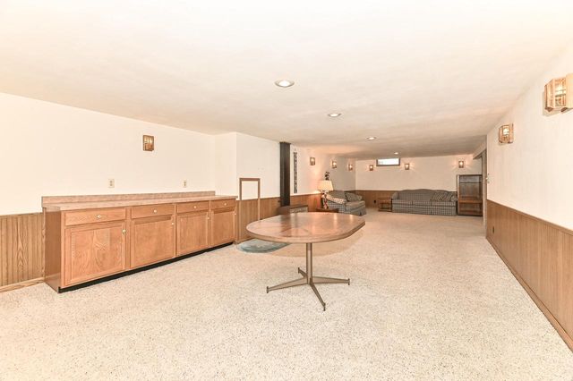 7684 S Logan AVENUE, Oak Creek, WI 53154