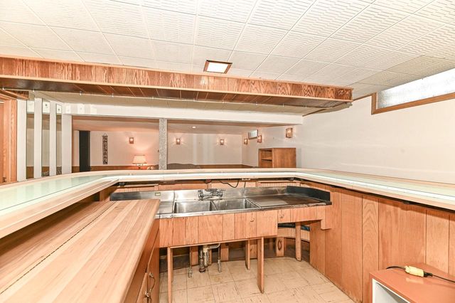 7684 S Logan AVENUE, Oak Creek, WI 53154