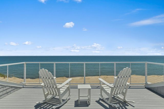 50 Coastline Drive, Mashpee, MA 02649