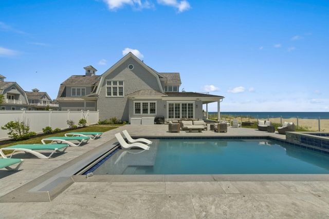 50 Coastline Drive, Mashpee, MA 02649