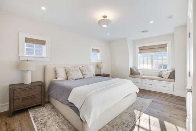 50 Coastline Drive, Mashpee, MA 02649