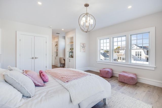 50 Coastline Drive, Mashpee, MA 02649