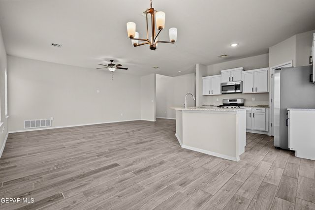 617 CHARLES HEINRICH Street, El Paso, TX 79927